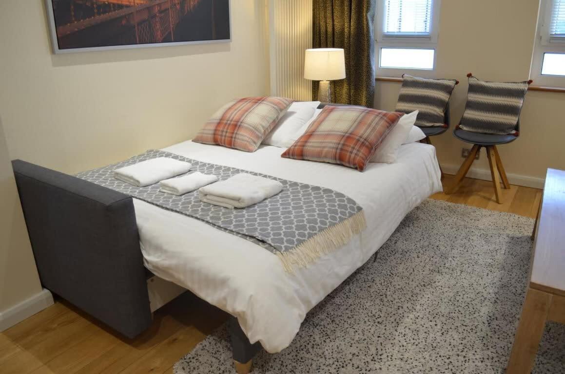 Tower Bridge 2Br Apartment For 6 With Terrace 런던 외부 사진