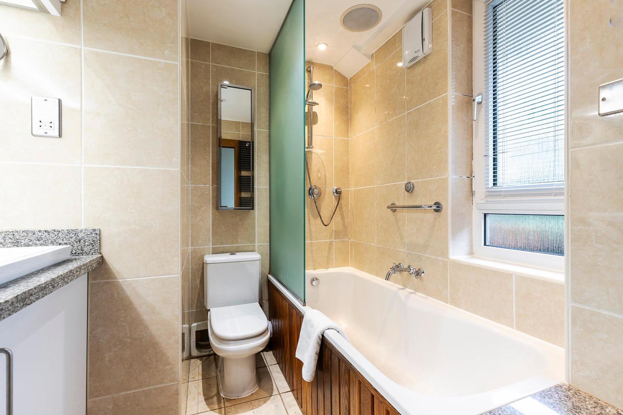 Tower Bridge 2Br Apartment For 6 With Terrace 런던 외부 사진