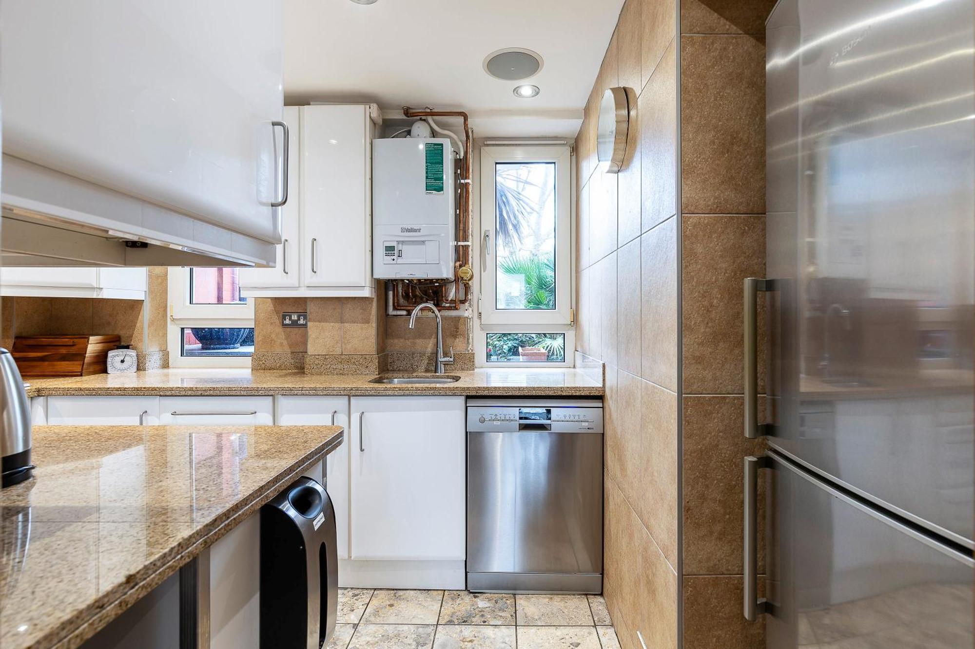 Tower Bridge 2Br Apartment For 6 With Terrace 런던 외부 사진